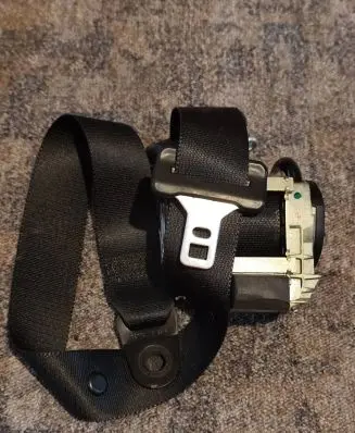 Ford Mondeo MK IV Front seatbelt 606637800 30060857