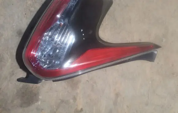 Nissan Juke I F15 Rear/tail lights 26555BV80A