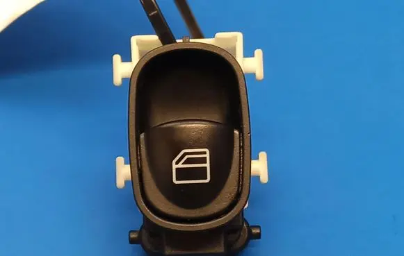 Mercedes-Benz C W203 Electric window control switch 501807 A2038200210 081001SQ04