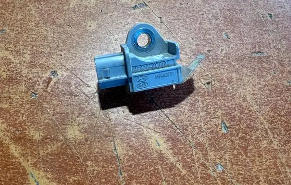 KIA Soul Airbag deployment crash/impact sensor 959200X000 1670870 91D0024LBR2