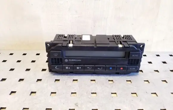 Volkswagen PASSAT B5.5 Climate control unit 3B1907044H