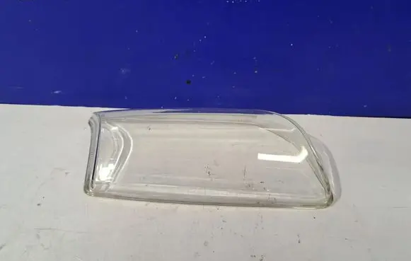 Volvo S80 Headlight lense 8662866