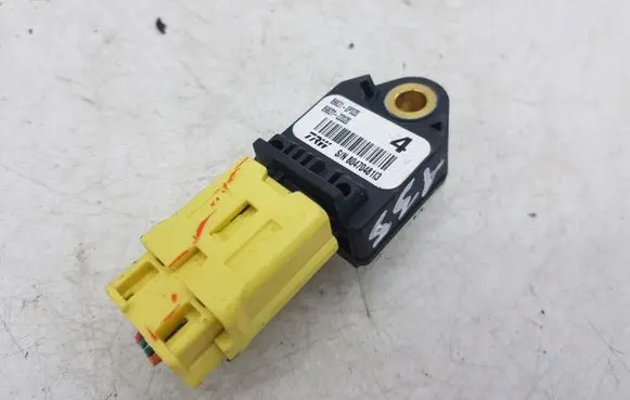 Lexus IS 220D-250-350 Airbag deployment crash/impact sensor 898310P020 8983122020