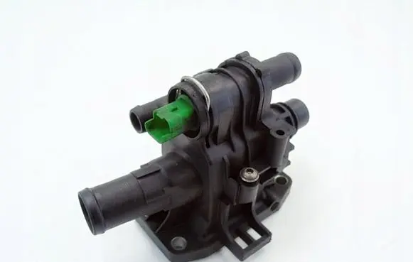 Ford Focus Thermostat housing 36036624