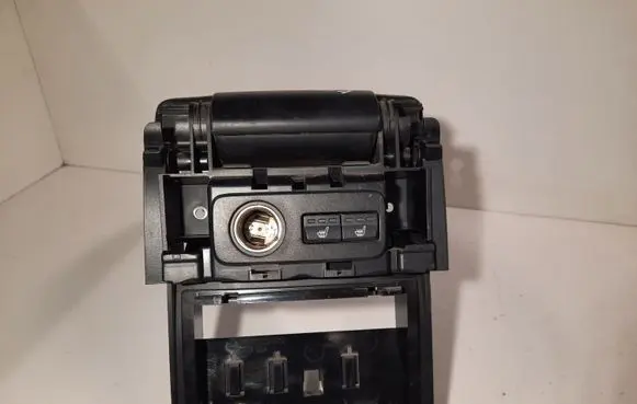 Volvo V70 Armrest 9491224