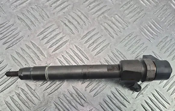 Mercedes-Benz C W203 Fuel injector A6460700787