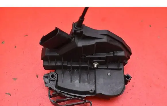 Ford Focus Front door lock BM5AA21813AB