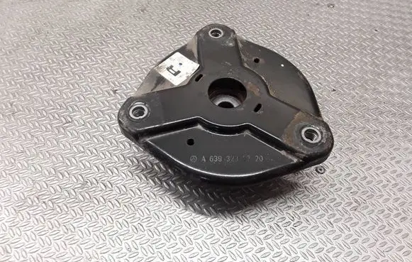Mercedes-Benz Vito Viano W447 Front upper strut mount A6393230720