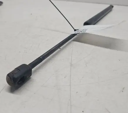 KIA Sorento Tailgate/trunk strut/damper 817813E020