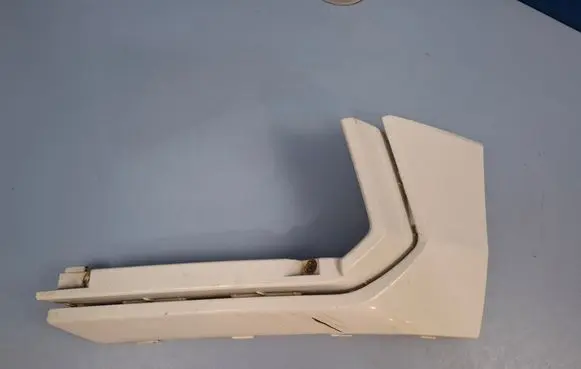 Volkswagen Tiguan Front bumper corner part panel trim 5NA853211C