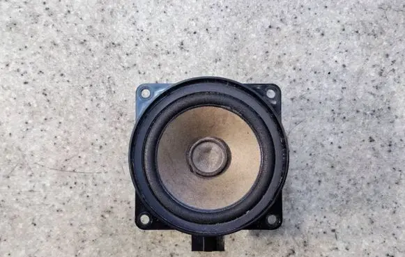 Skoda Superb B8 (3V) Front door speaker 3V0035411E20 3V0035411E