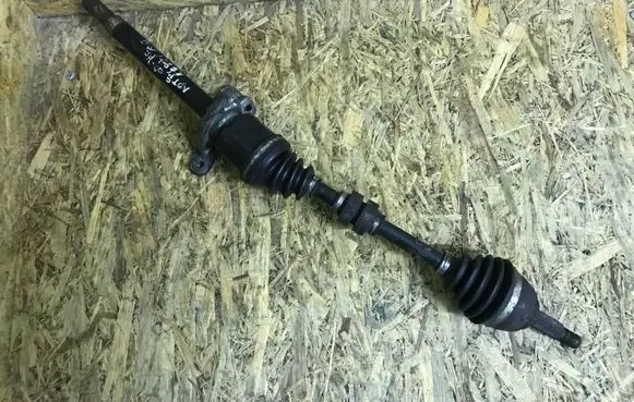 Nissan Note (E11) Front driveshaft