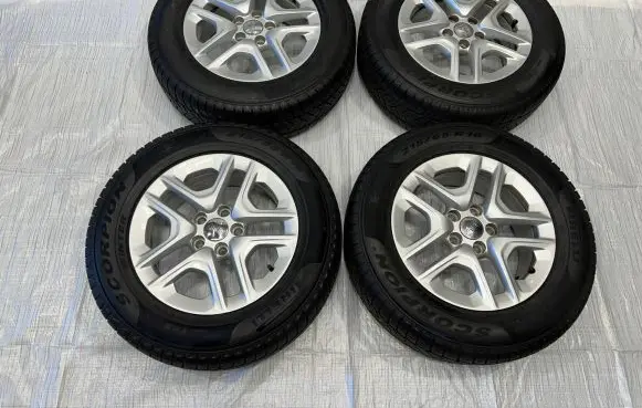 Jeep Compass R16 alloy rim 