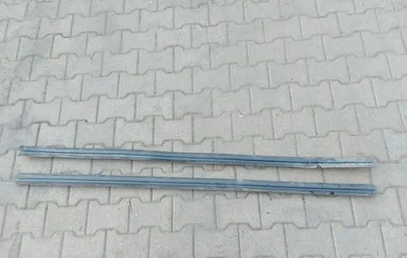 Nissan X-Trail T33 Sliding door rubber seal NISXTRUSZ8506391
