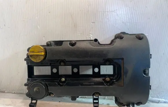 Opel Corsa D Rocker cam cover 55561426