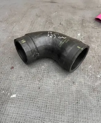 BMW 5 E39 Intercooler hose/pipe 2248622