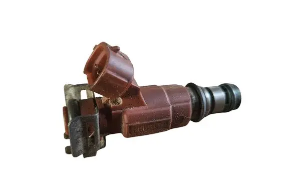 Subaru Impreza II Fuel injector FBLB100