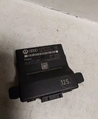 Volkswagen PASSAT B6 Gateway control module 3C0907530E 3C0907951 404339