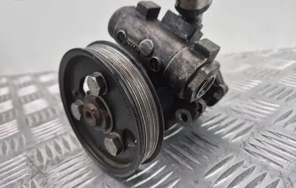 BMW X1 E84 Power steering pump 679886501 5002590