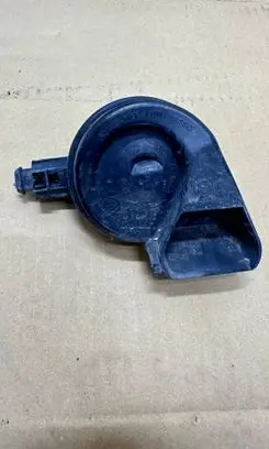Audi Q5 SQ5 8R Horn signal 8T0951221