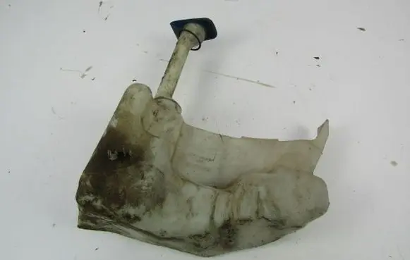 Volkswagen Transporter - Caravelle T4 Windshield washer fluid reservoir/tank 