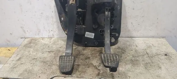 Iveco Daily 5th gen Brake pedal 258DA100 D258 FS178