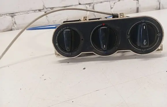 Volkswagen II LT Climate control unit 122489582000
