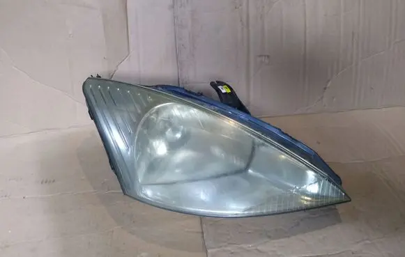 Ford Focus Headlight/headlamp