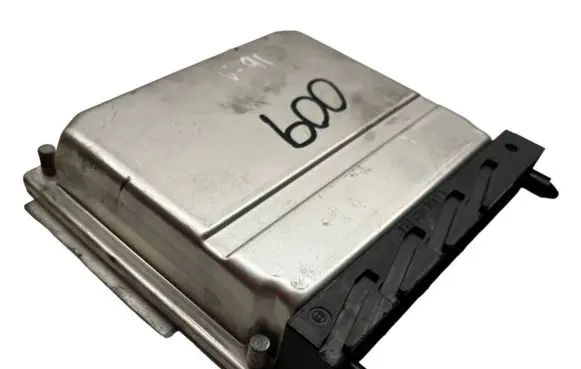 Volvo XC90 Engine control unit/module 0261207809 1039S00000