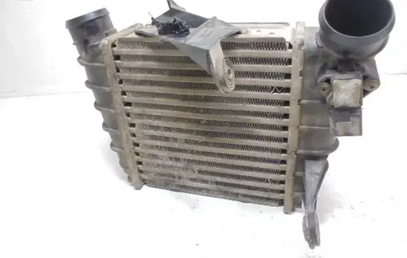 Skoda Fabia Mk1 (6Y) Intercooler radiator 817556