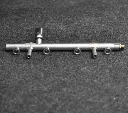 Fuel main line pipe