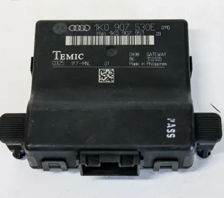 Volkswagen Golf V Gateway control module 1K0907530E
