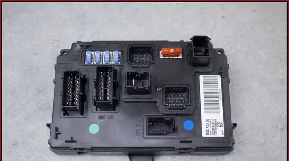 Citroen C6 Fuse module 9656148180