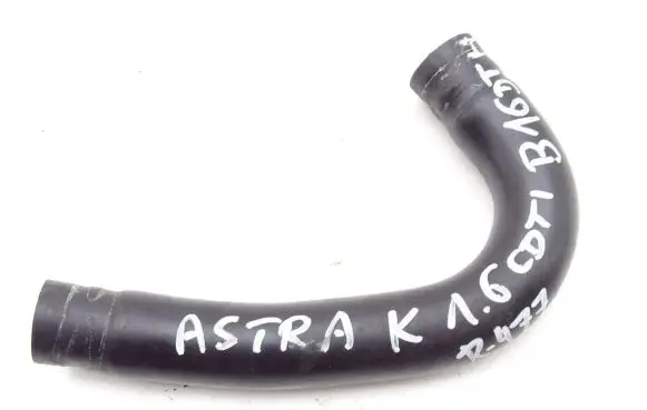 Opel Astra K Breather hose/pipe 55570079