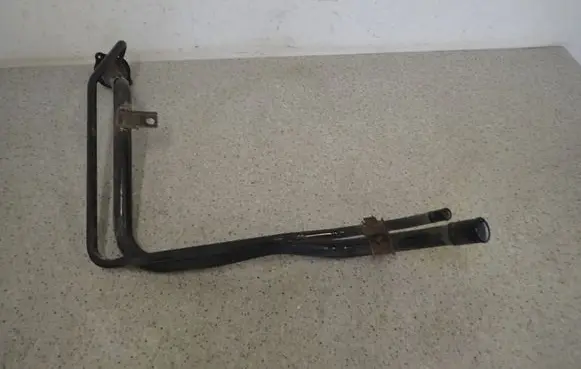 Mazda 2 Fuel tank filler neck pipe