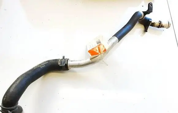 Volkswagen Touareg II Engine coolant pipe/hose 7P0819857E