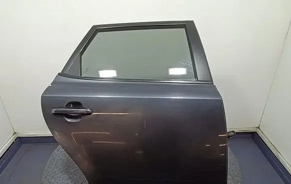 KIA Ceed Rear door