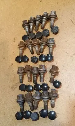 Peugeot 308 Nuts/bolts 