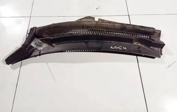 Ford Mondeo Mk III Wiper trim 1s71f02217ag 1s71-f02217-ag