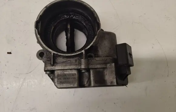 Audi A4 S4 B7 8E 8H Throttle valve 408240121001