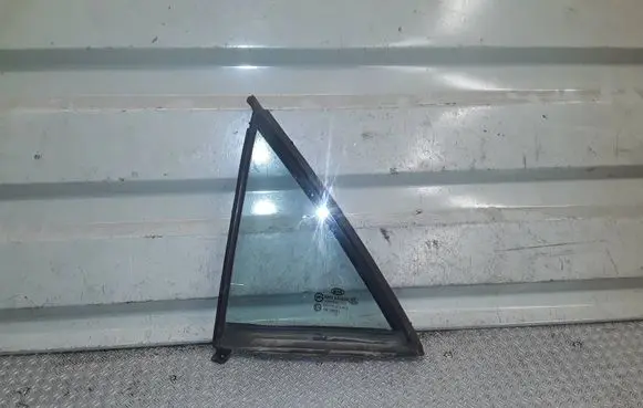 KIA Picanto Rear vent window glass