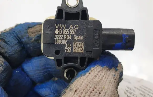 Audi A8 S8 D4 4H Airbag deployment crash/impact sensor 4H0955557