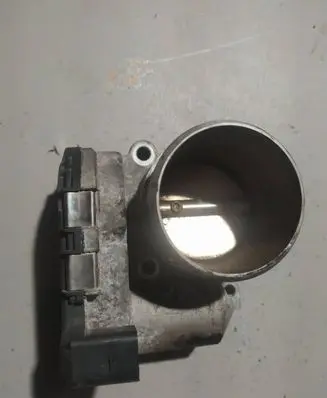 Audi A6 S6 C5 4B Throttle valve 06B133062M
