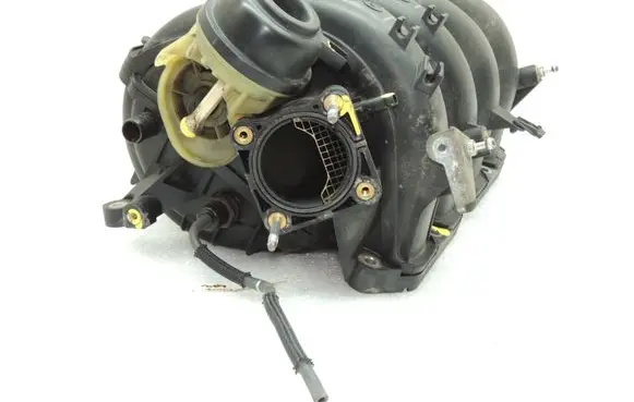 Toyota Avensis T270 Intake manifold 171200T040