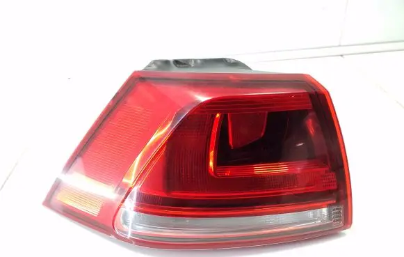Volkswagen Golf VII Rear/tail lights 5G0945095H