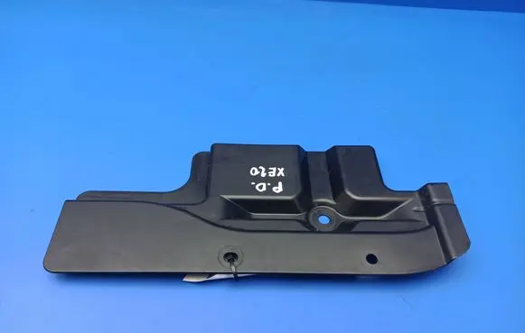 Lexus IS 220D-250-350 Radiator trim 5315353010