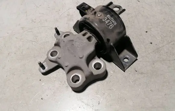 Buick Encore I Engine mount bracket 95273476