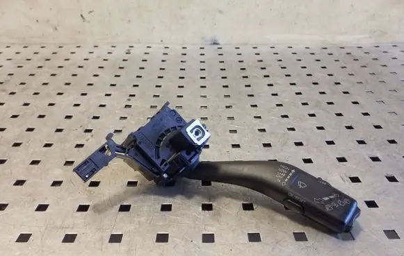 Volkswagen Tiguan Wiper control stalk 1K0953519J