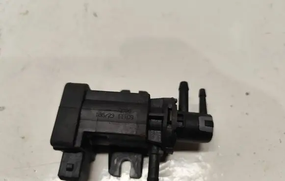 Audi A4 S4 B5 8D Turbo solenoid valve