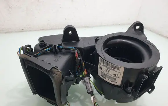 Mercedes-Benz GL X164 Interior heater climate box assembly housing A164830000